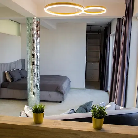 Thome Vlaicu Jacuzzi Apartment *